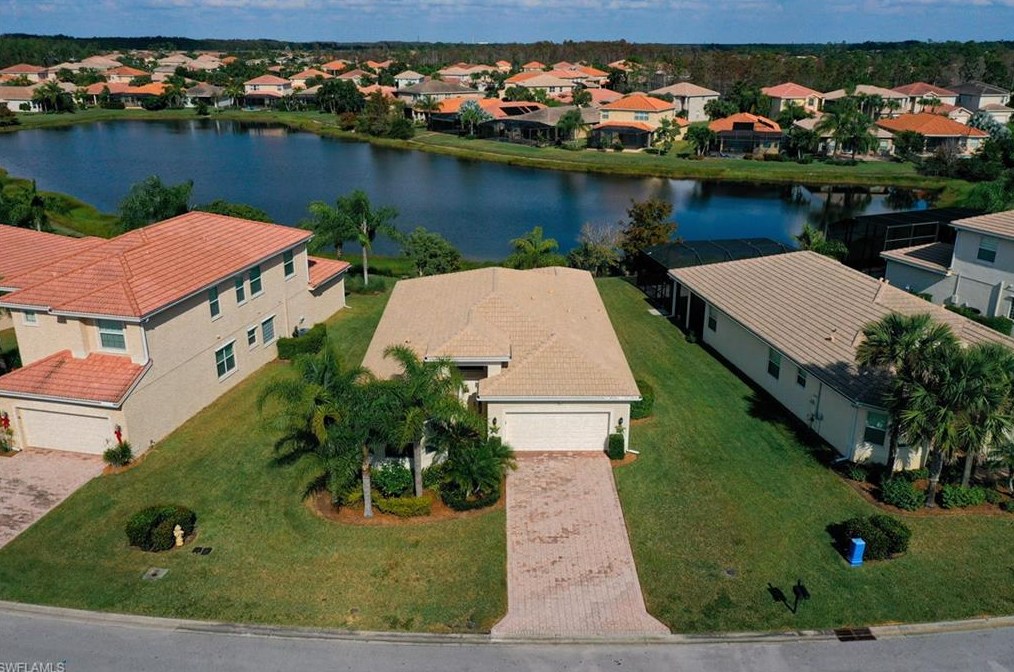 11261 Sparkleberry Dr, Fort Myers, FL 33913-8839