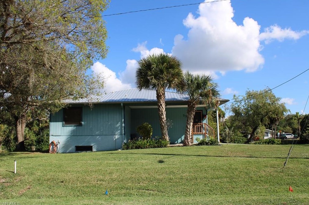 333 Missouri St, Labelle, FL 33935-5158