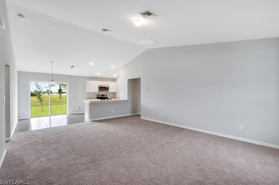 3070 4th Ave, Cape Coral FL  33909-0068 exterior