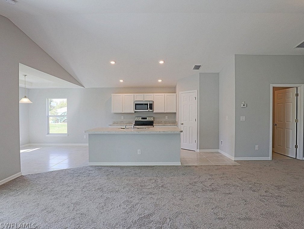 414 20th Ter, Cape Coral, FL 33993-4181