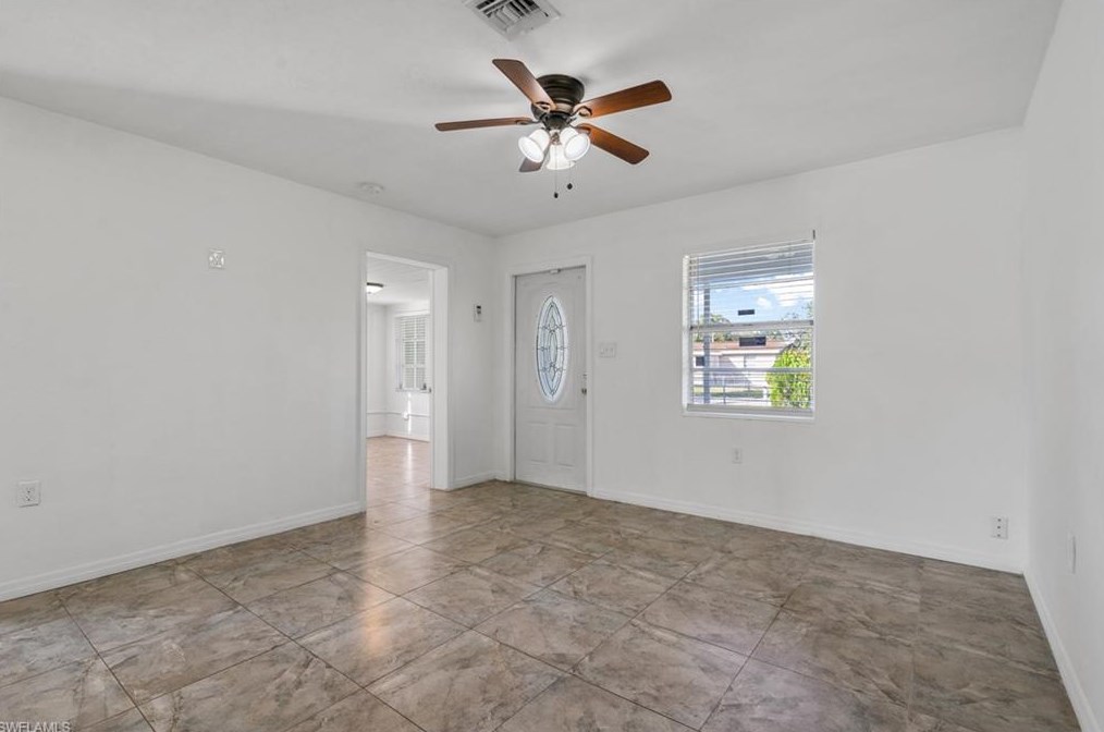 3314 Apache St, Fort Myers FL 33916-2102 exterior