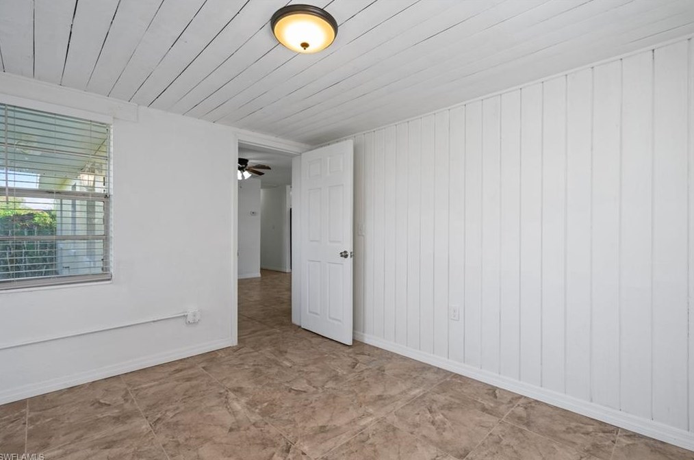 3314 Apache St, Fort Myers FL 33916-2102 exterior