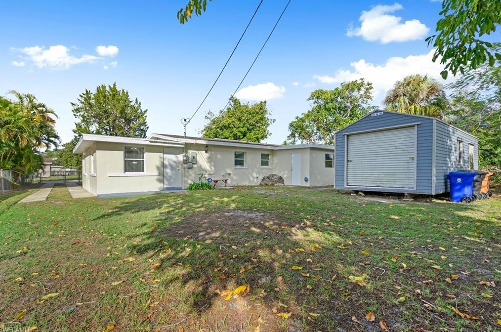 3314 Apache St, Fort Myers FL 33916-2102 exterior