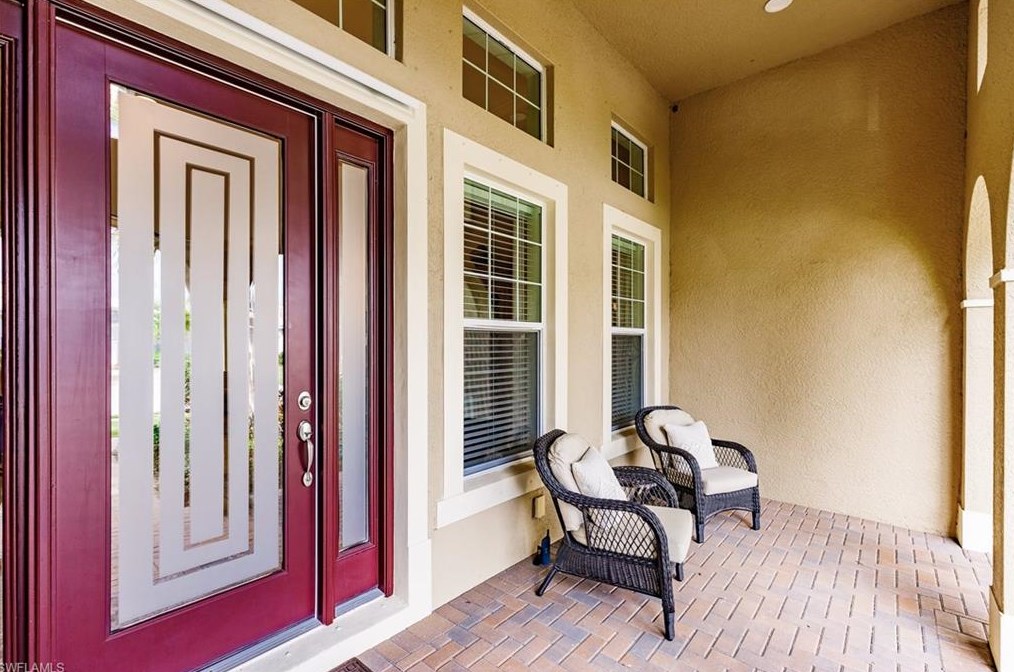 10532 Azzurra Dr, Fort Myers, FL 33913-7190