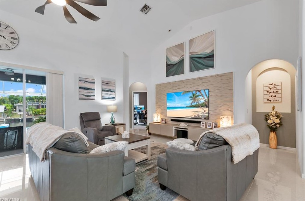 1717 45th Ln, Cape Coral, FL 33914-6210