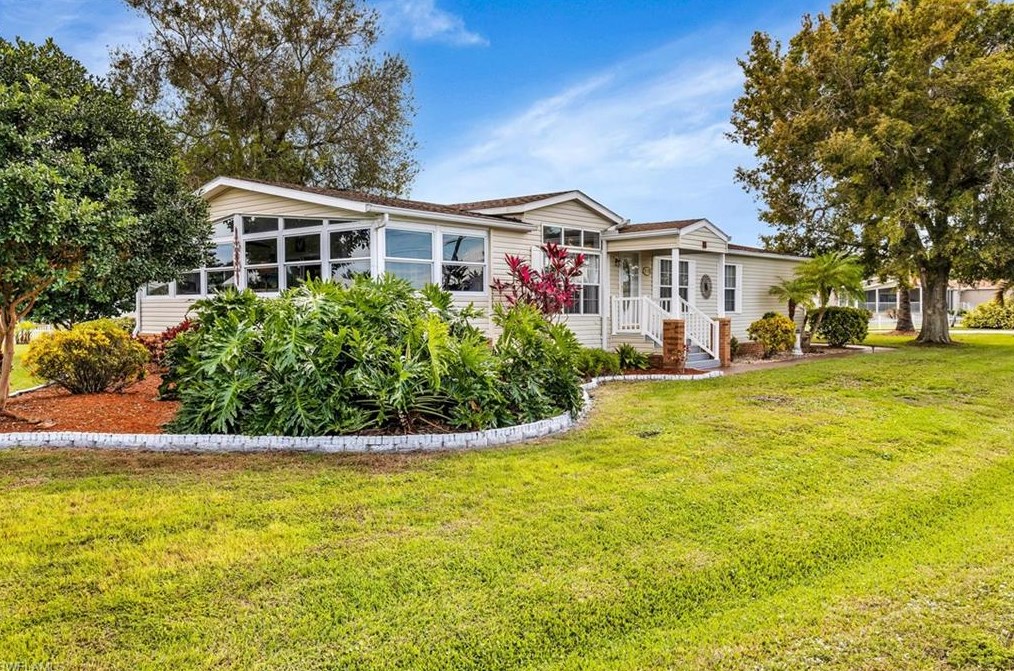 9778 Cattail Ct, Fort Myers FL 33905-5107 exterior