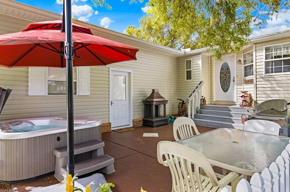 9778 Cattail Ct, Fort Myers FL 33905-5107 exterior