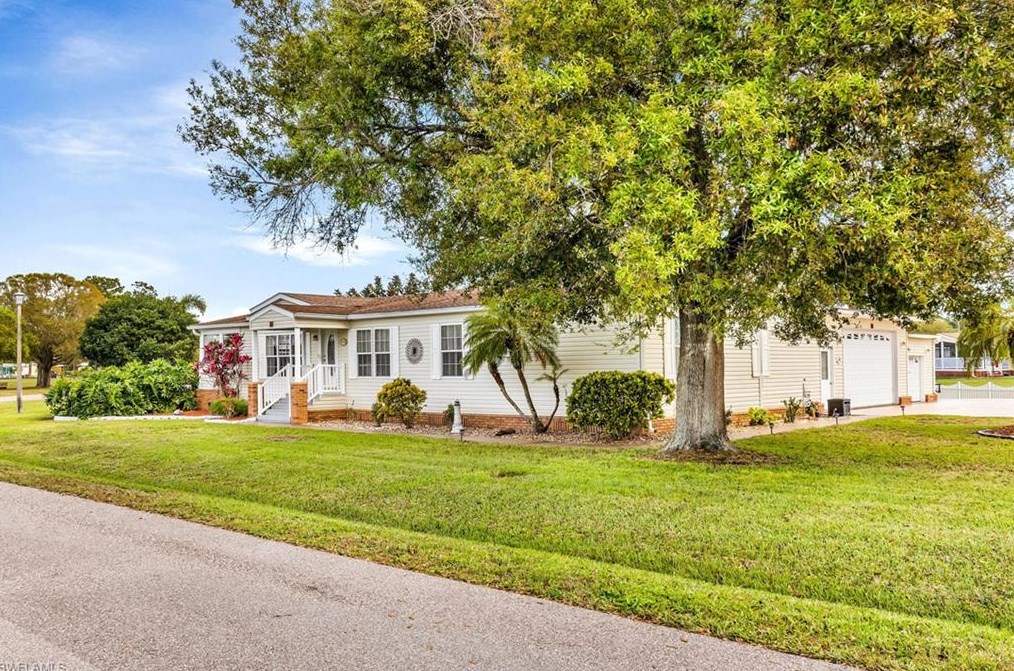 9778 Cattail Ct, Fort Myers FL 33905-5107 exterior