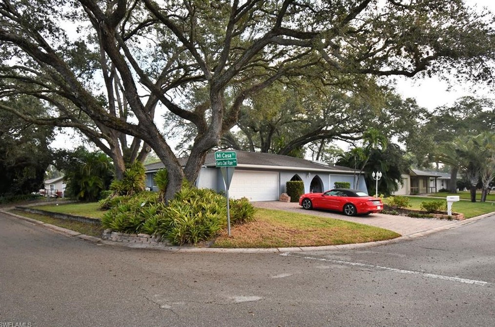 4691 Mi Casa Ct, Fort Myers, FL 33901-8819