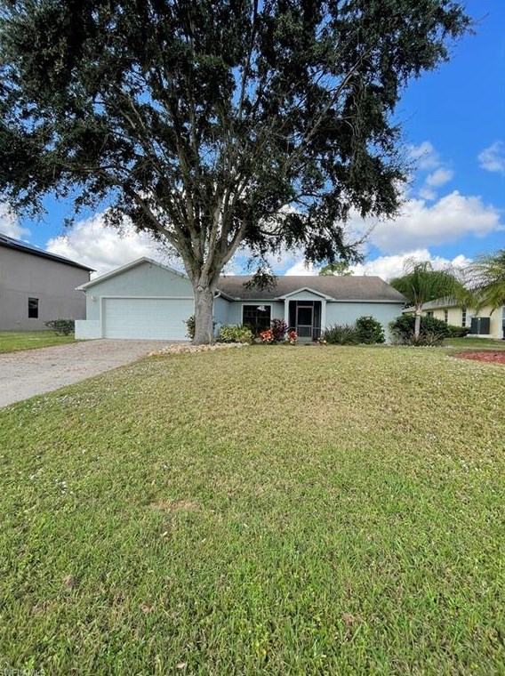 1105 22nd Ter, Cape Coral, FL 33909-4494