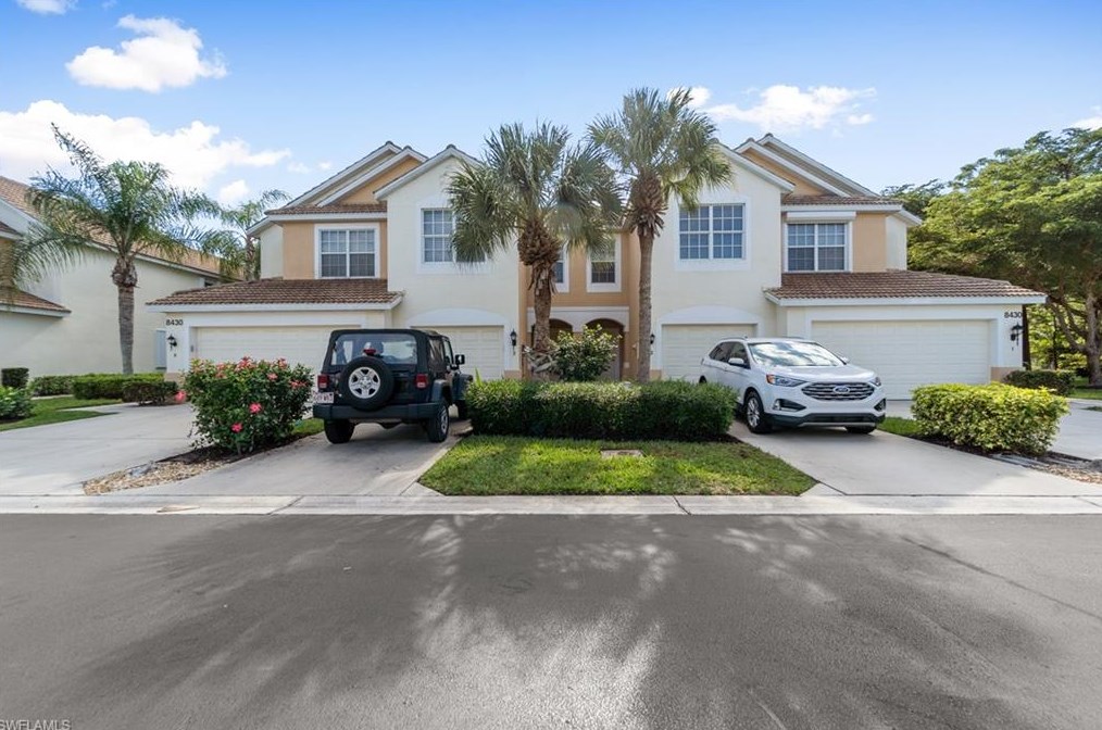 8430 Village Edge Cir, Fort Myers, FL 33919-2892