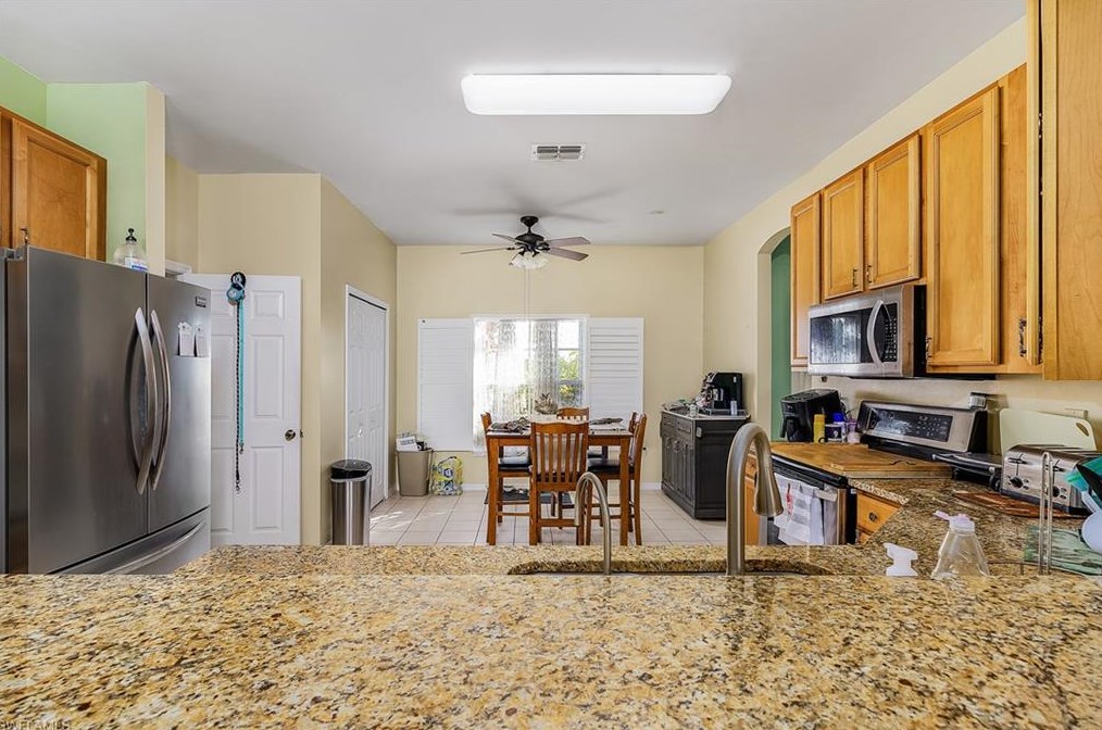 2616 Nw 5th Pl, Cape Coral, FL 33993