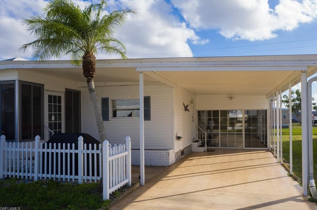 3504 Celestial Way, Fort Myers, FL 33903-1429