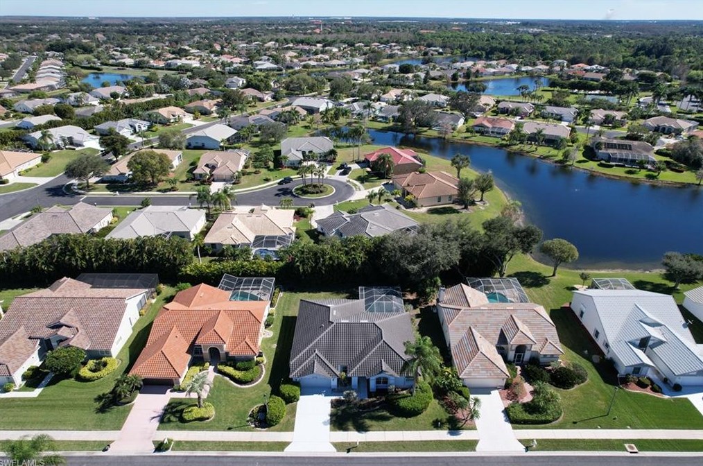 12751 Chartwell Dr, Fort Myers, FL 33912-4660