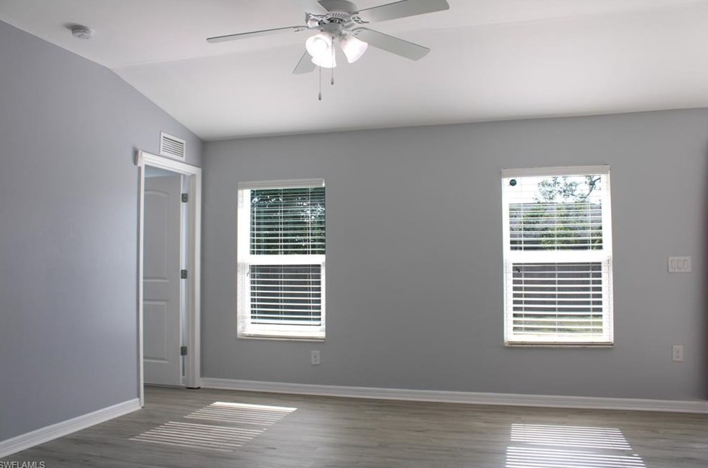 1606 12th Ter, Cape Coral, FL 33909-1660