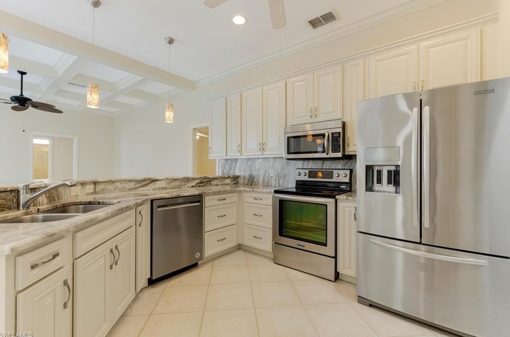 12039 Mahogany Isle Ln, Fort Myers, FL 33913-8123