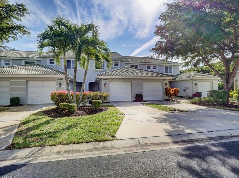 10097 Poppy Hill Dr, Fort Myers, FL 33966-7977