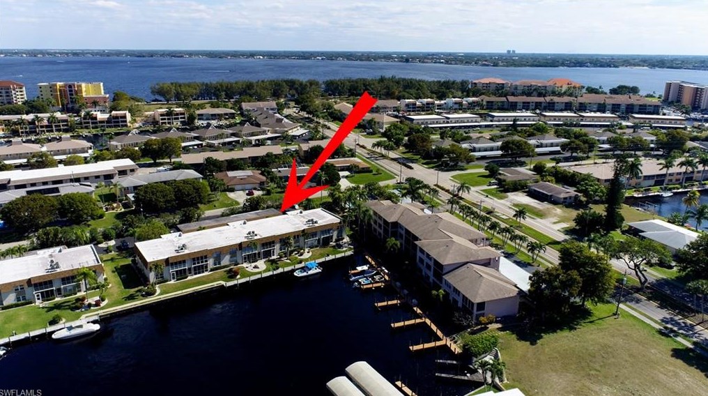 4112 19th Ave, Cape Coral, FL 33904-8076