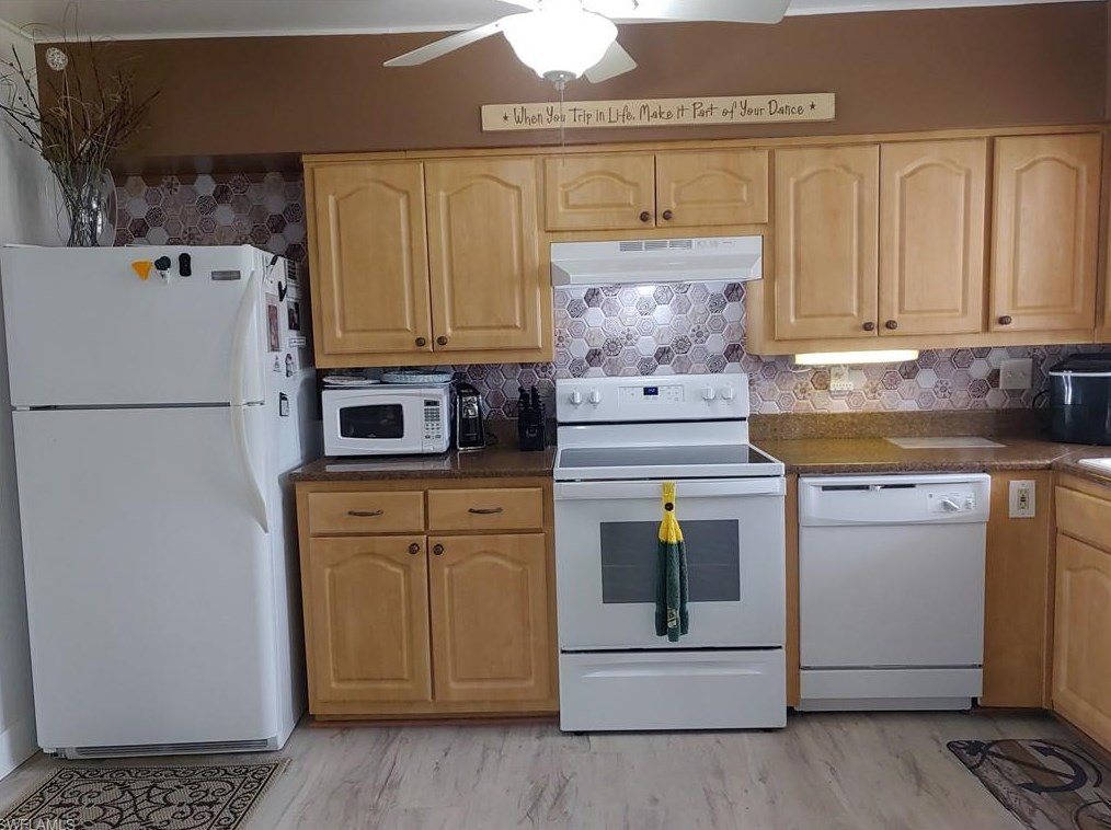 1386 Pine Ave, Fort Myers, FL 33917-3435