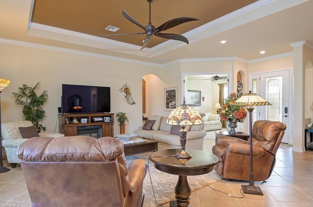 3370 Chestnut Grove Dr, Alva FL  33920-2800 exterior