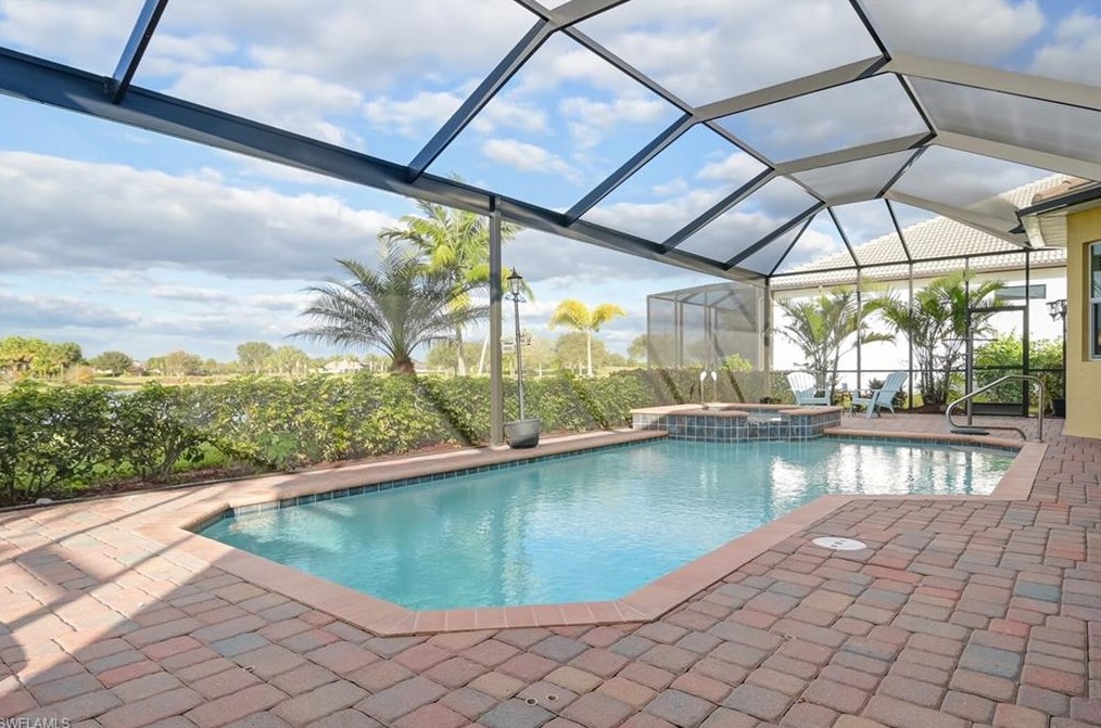 3370 Chestnut Grove Dr, Alva, FL 33920-2800