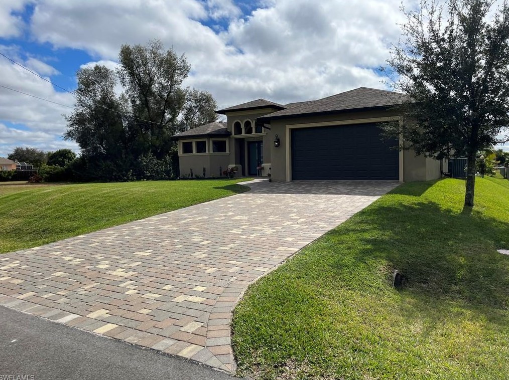 3424 2nd Ln, Cape Coral, FL 33991-1000