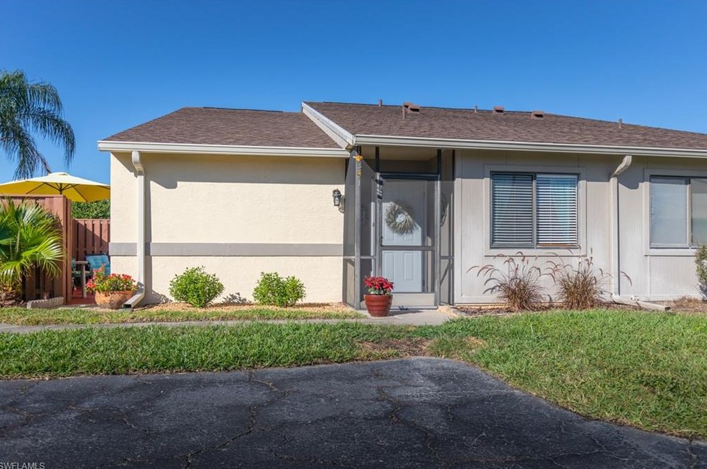 5266 Cedarbend Dr, Fort Myers, FL 33919-7501