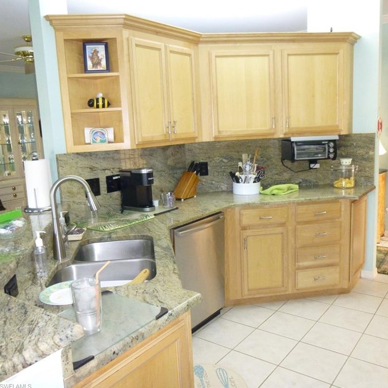 15071 Lakeside View Dr, Fort Myers, FL 33919-8455