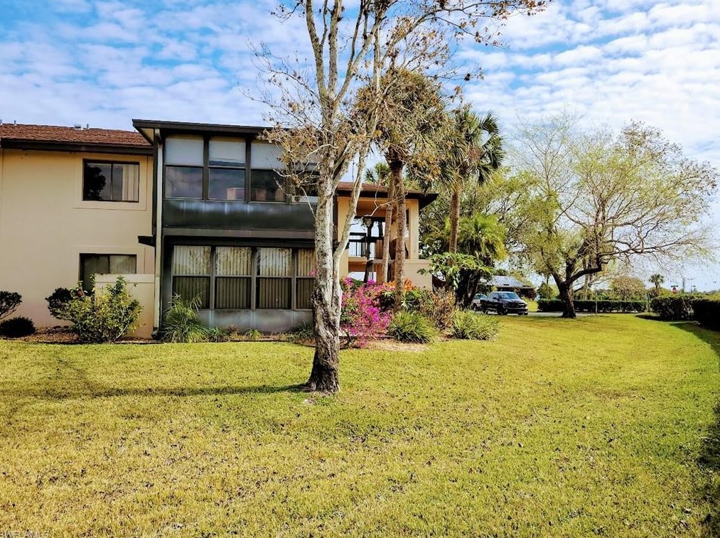 1033 Villa Dr, Labelle, FL 33935-6803