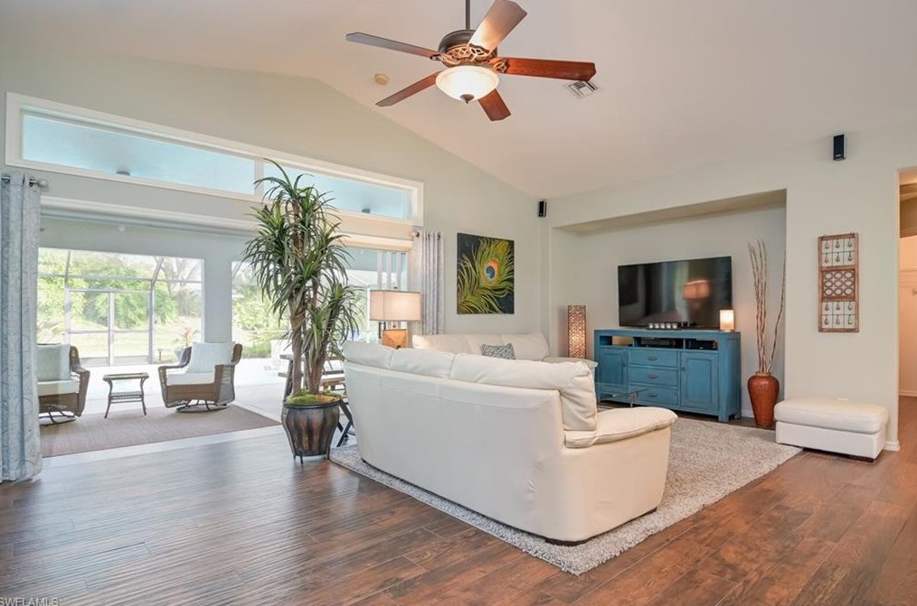 6208 Emerald Pines Cir, Fort Myers, FL 33966-8321