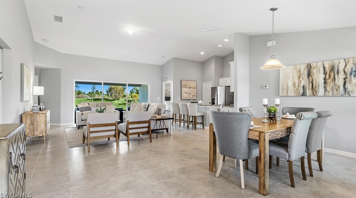 1014 6th Pl, Cape Coral FL  33909-2019 exterior