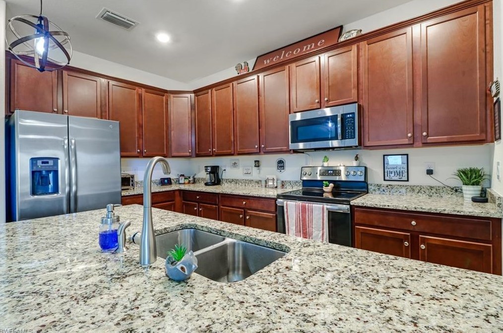 14059 Vindel Cir, Fort Myers, FL