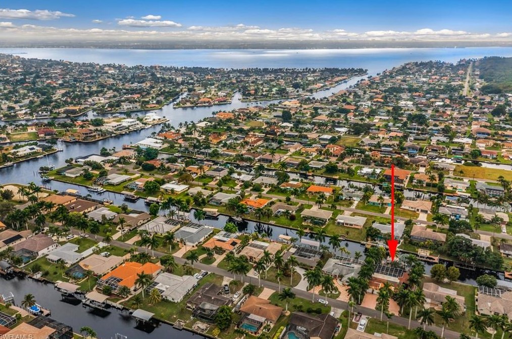 154 51st Ter, Cape Coral, FL 33914-7127
