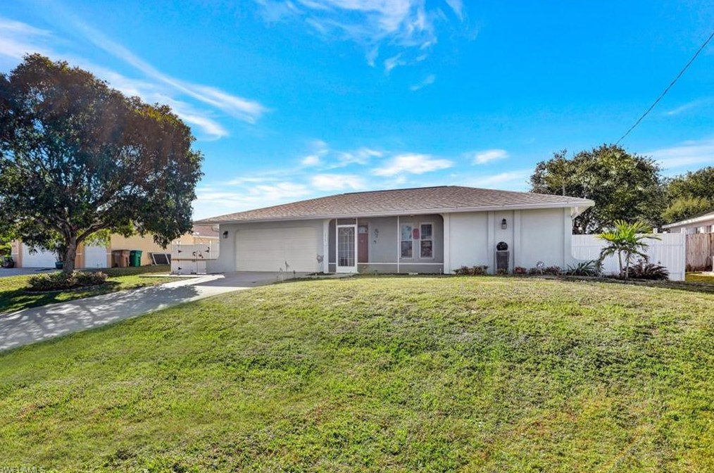 2028 7th St, Cape Coral, FL 33990-0016