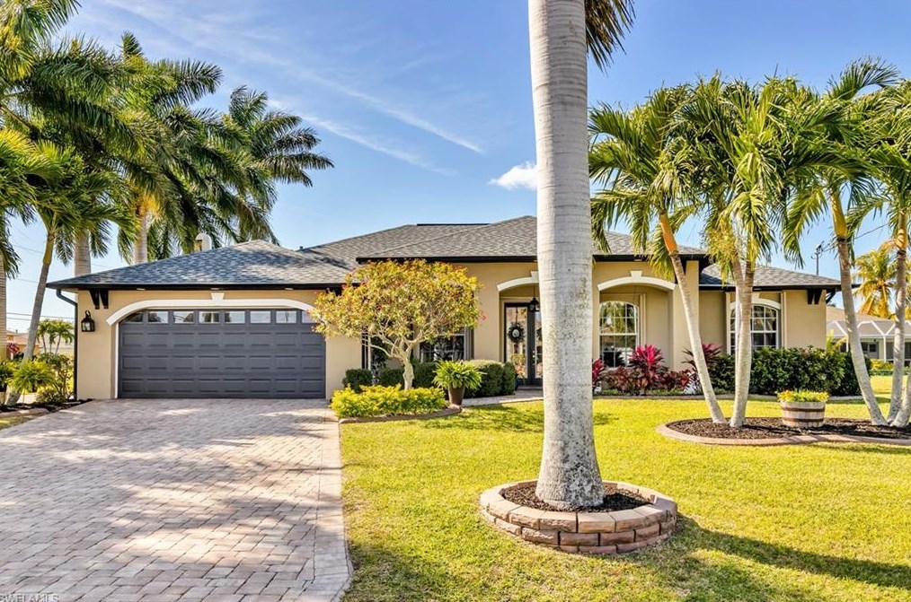 3052 27th Ct, Cape Coral, FL 33914-4719