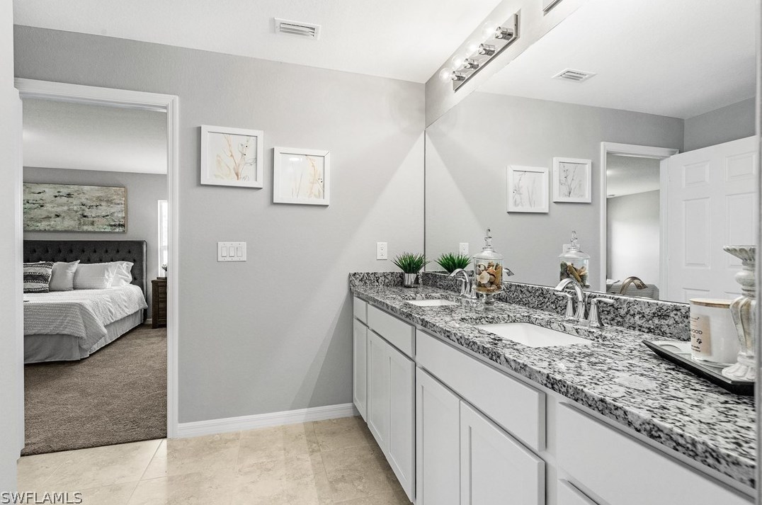 618 2 Pl, Cape Coral FL  33914-4423 exterior