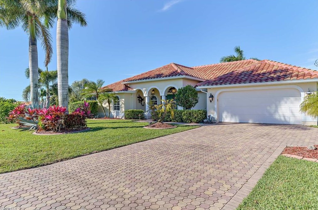 4018 Oasis Blvd, Cape Coral, FL 33914-5448