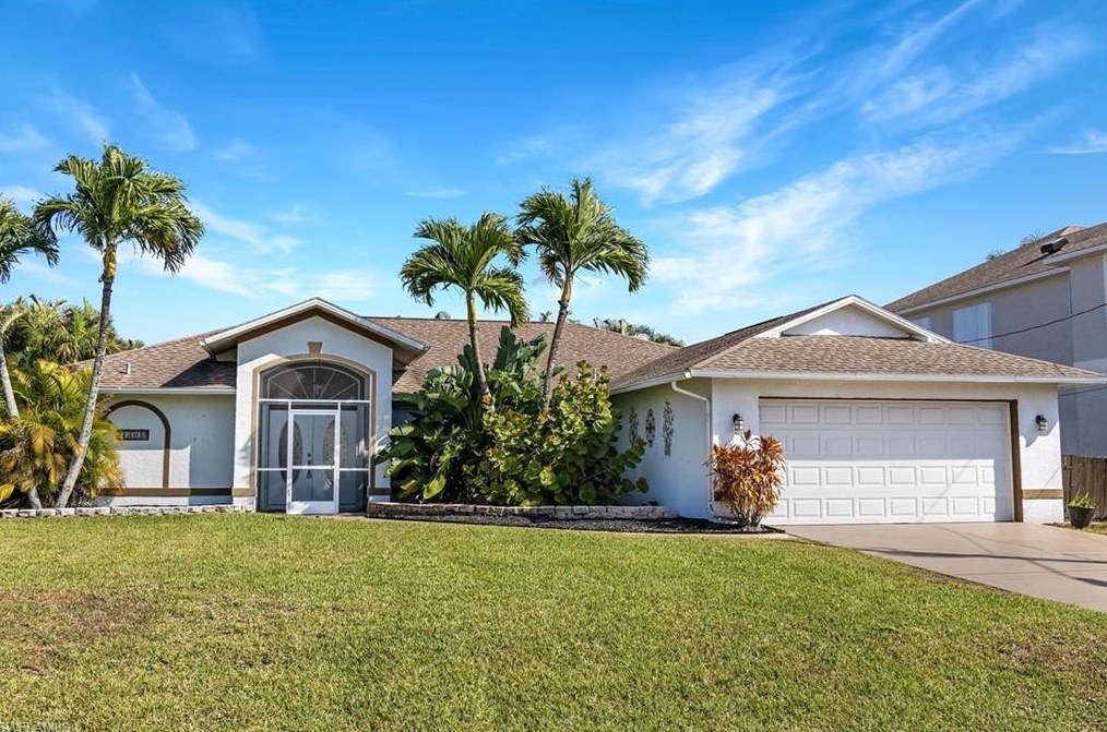 2305 53rd Ter, Cape Coral, FL 33914-6663