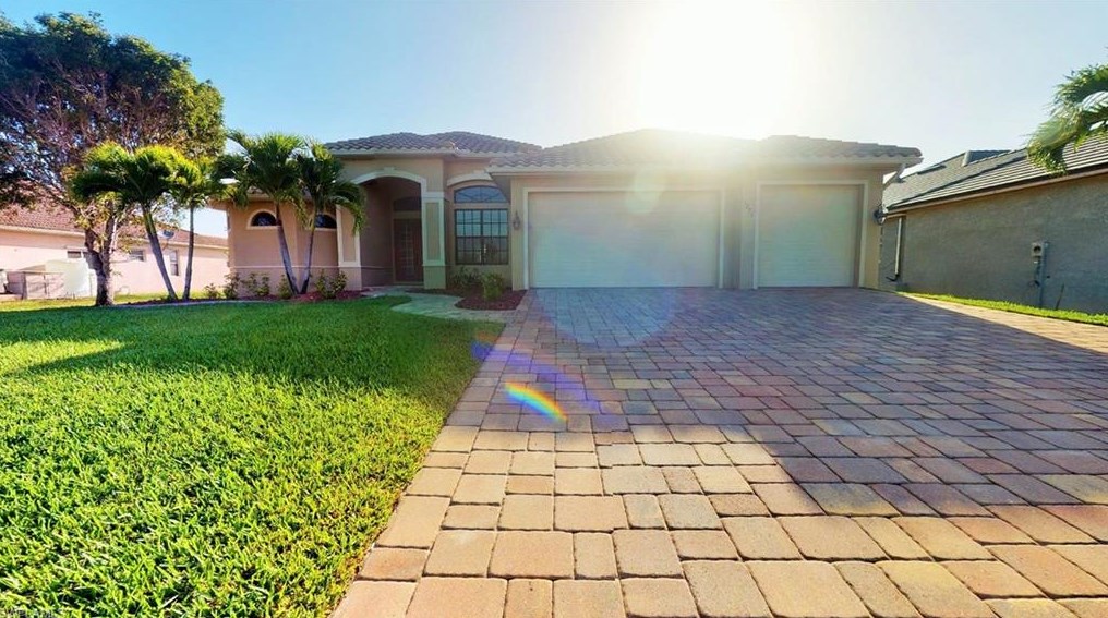 1225 41st Pl, Cape Coral, FL 33993-9153
