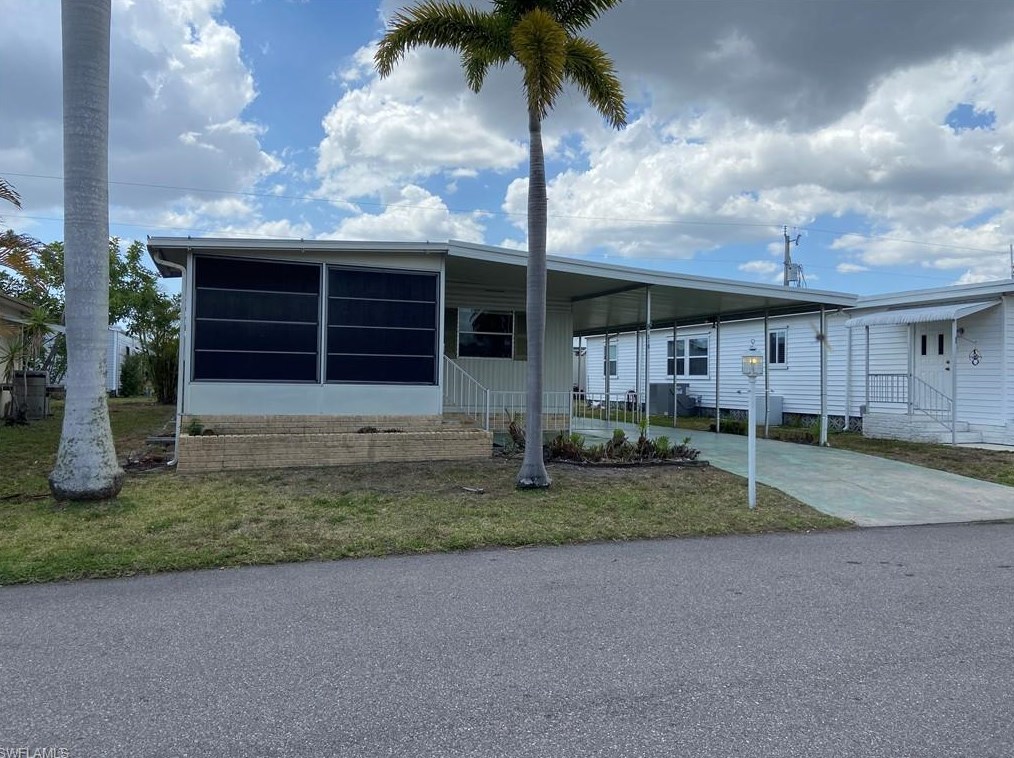 14707 Patrick Henry Rd, Fort Myers, FL 33917-9043