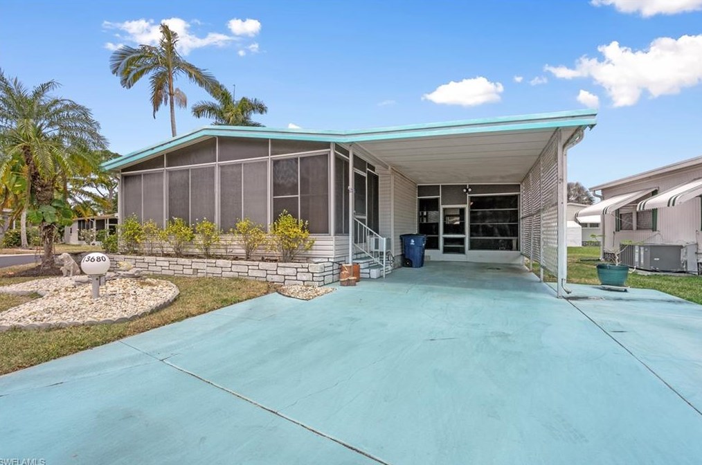 13680 Dowitcher Dr, Fort Myers, FL 33908-5824