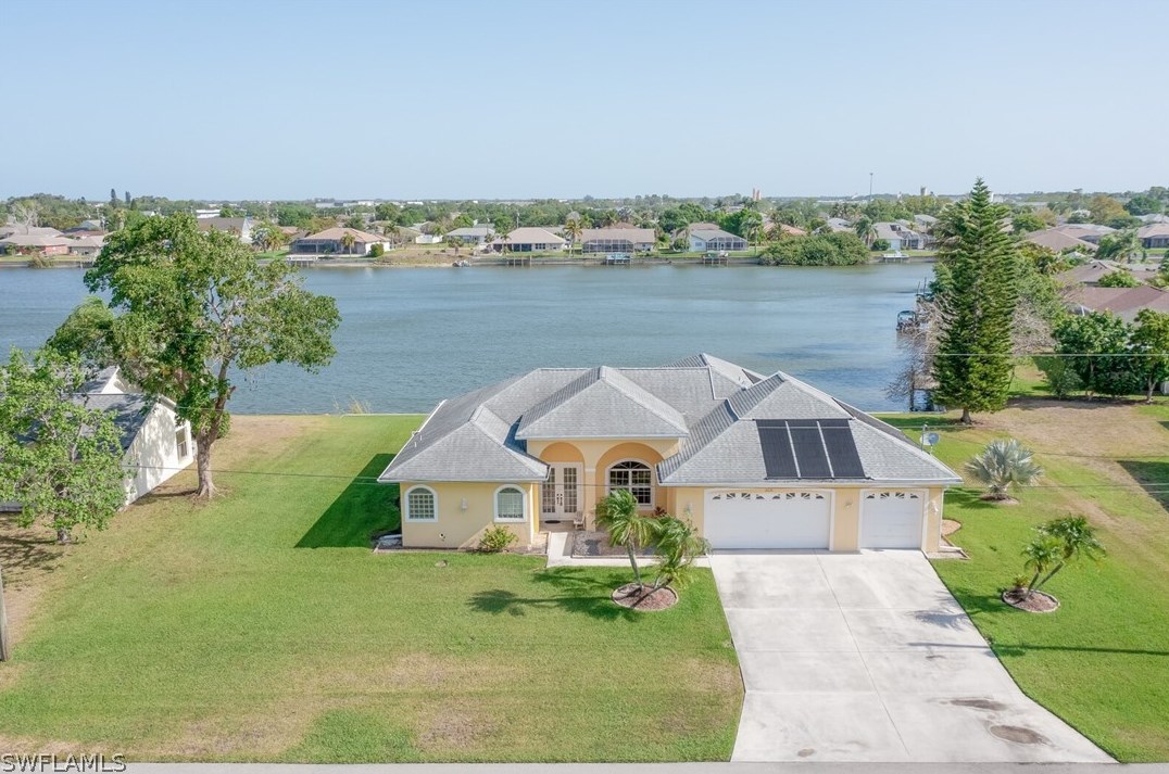 2021 3rd St, Cape Coral, FL 33909-6314