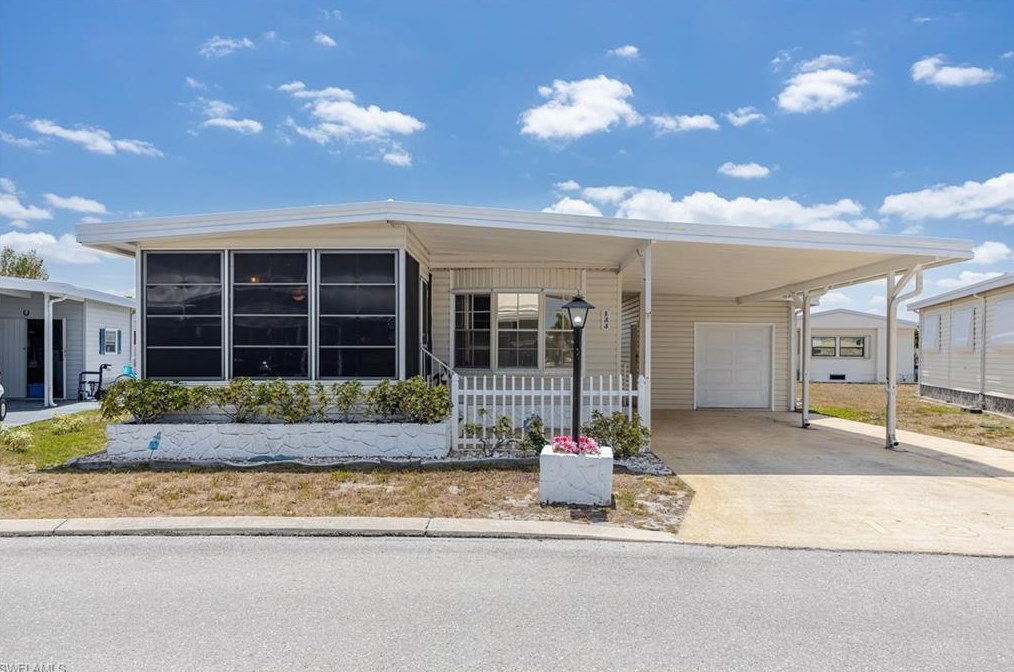 133 Nicklaus Blvd, Fort Myers, FL 33903-5600