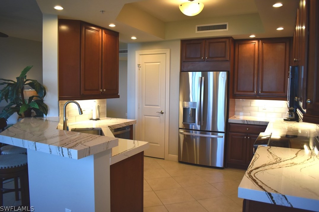 4182 Bay Beach Ln #752, Fort Myers Beach, FL 33931