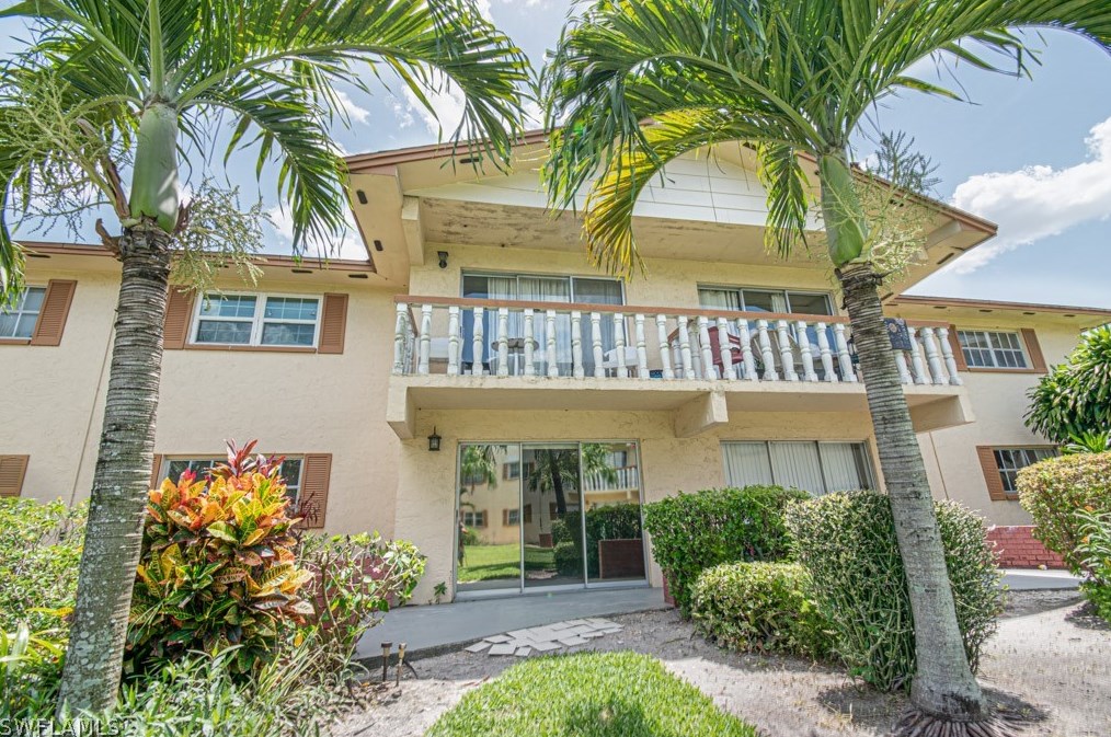 3706 Broadway, Fort Myers, FL 33901-8106