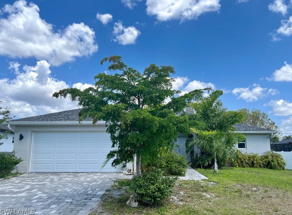 1837 40th St, Cape Coral, FL 33914-5512