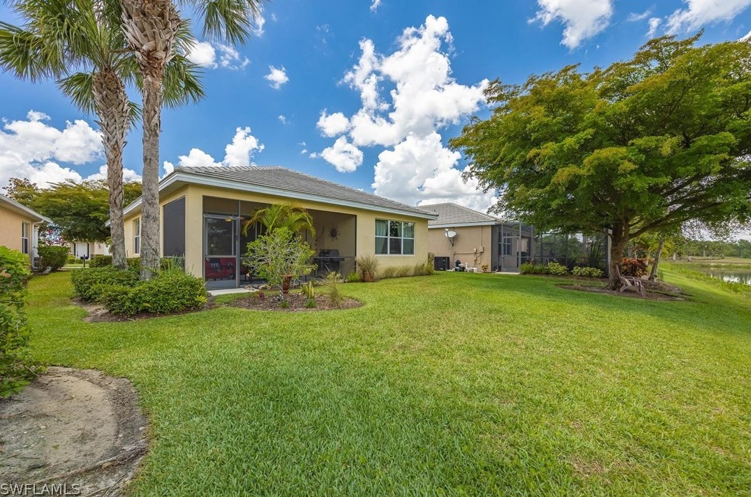 3516 Crosswater Dr, North Fort Myers FL  33917-7851 exterior