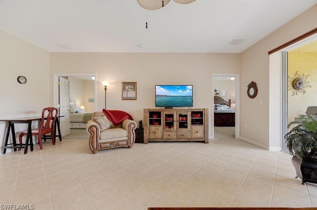 3516 Crosswater Dr, North Fort Myers FL  33917-7851 exterior