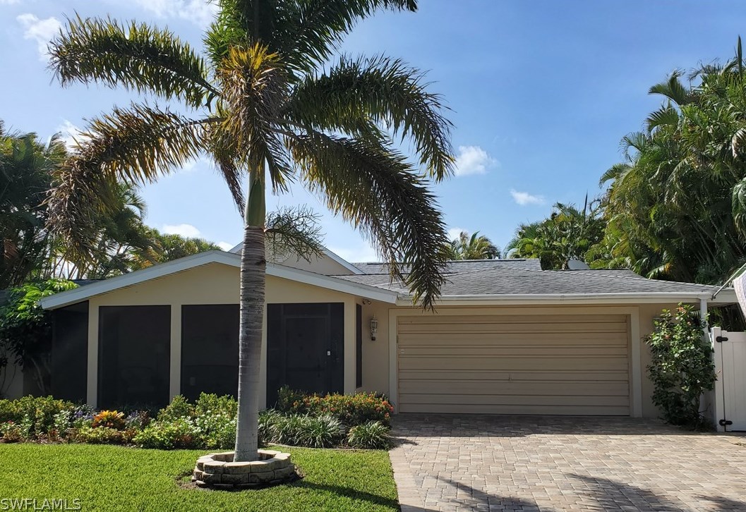 210 Albatross St, Fort Myers Beach, FL 33931