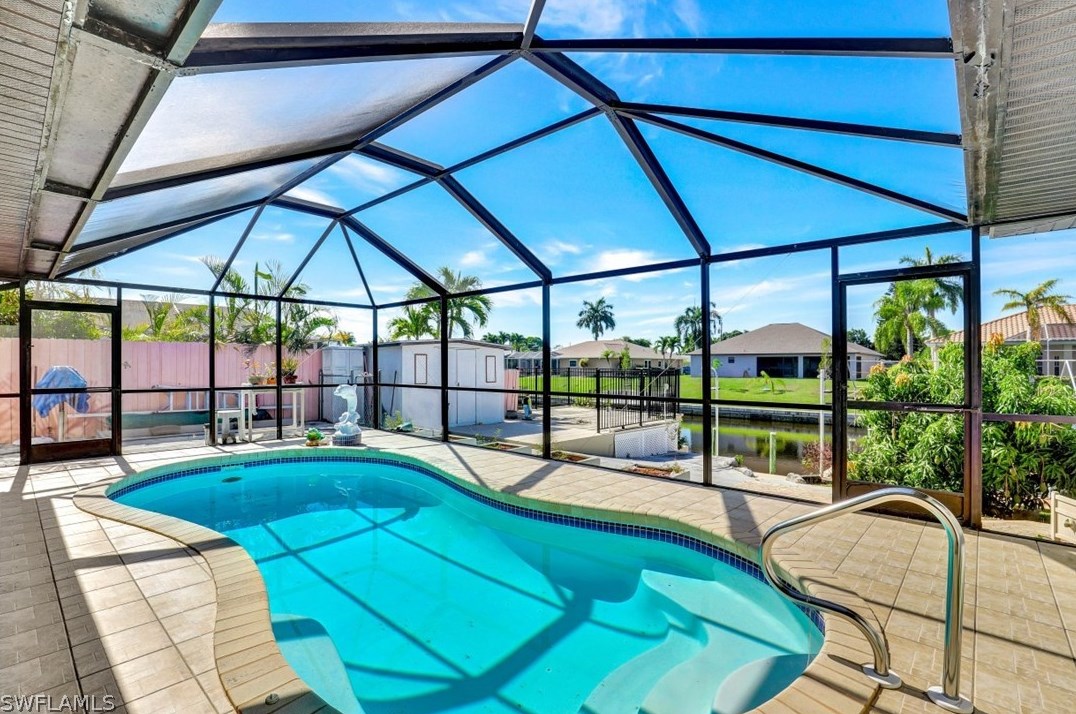 1414 21st Ter, Cape Coral, FL 33990-6617